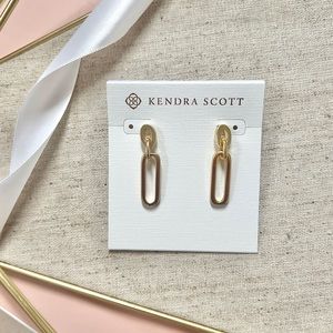 NWT Kendra Scott Heather Linear Earrings in Gold